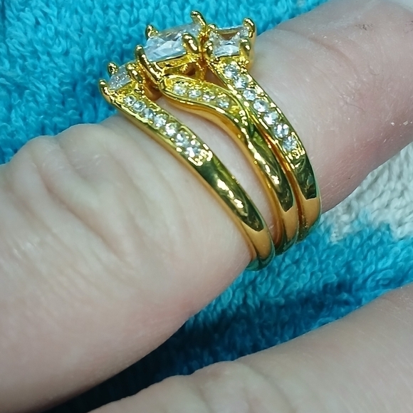 Goldtone wedding engagement 3 ring set cubic zirconia size 7 - Picture 3 of 5